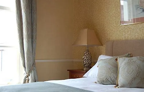 Latchfords Townhouse Otel Dublin Konukevi
