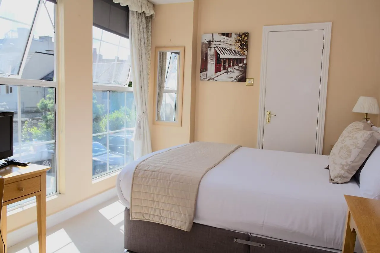 Latchfords Townhouse Otel Dublin İrlanda